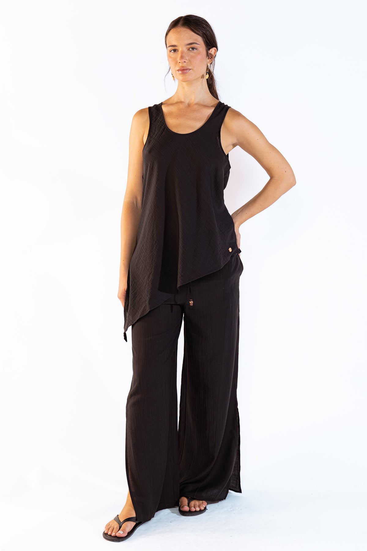 Top Mila Black
