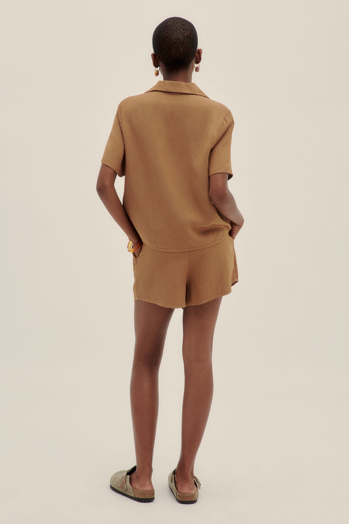 Short Vale Bronce - Polonio Uruguay