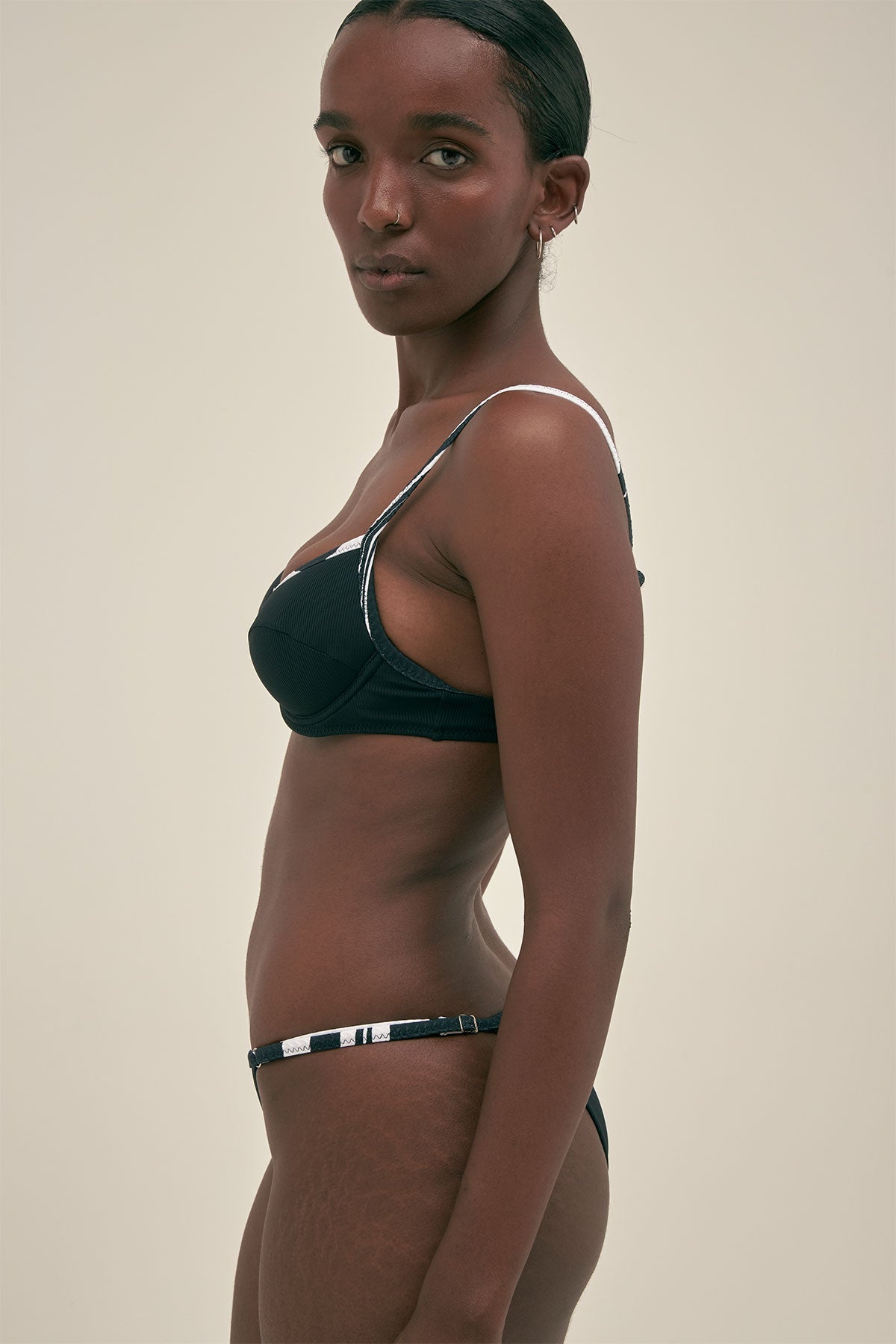 Bottom Bikini Abby Rib Negro - Polonio Uruguay